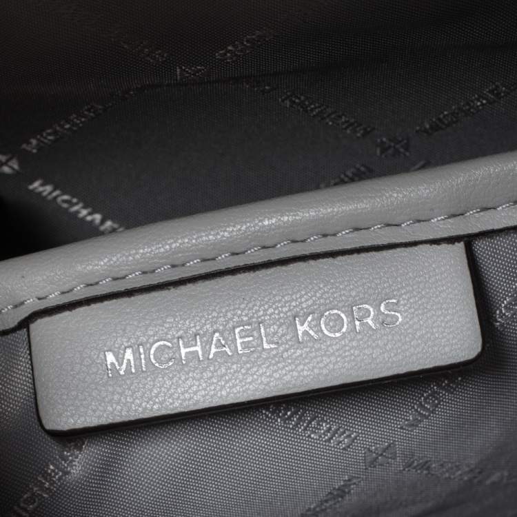 مملوكة مسبقًا Michael Kors Grey Leather Medium Abbey Backpack