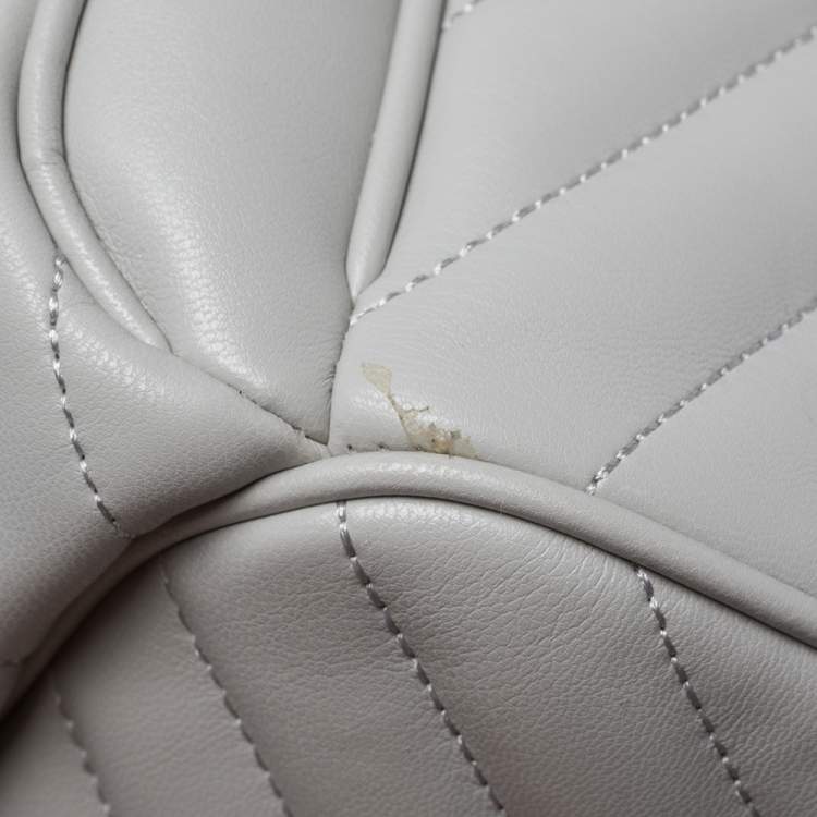 مملوكة مسبقًا Michael Kors Grey Leather Medium Abbey Backpack