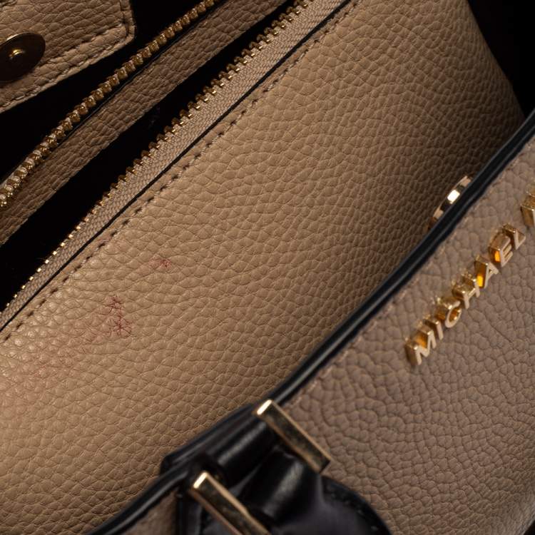 Pre Owned Michael Kors Beige Leather Kimberly Satchel