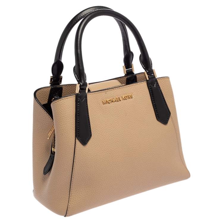 Pre Owned Michael Kors Beige Leather Kimberly Satchel