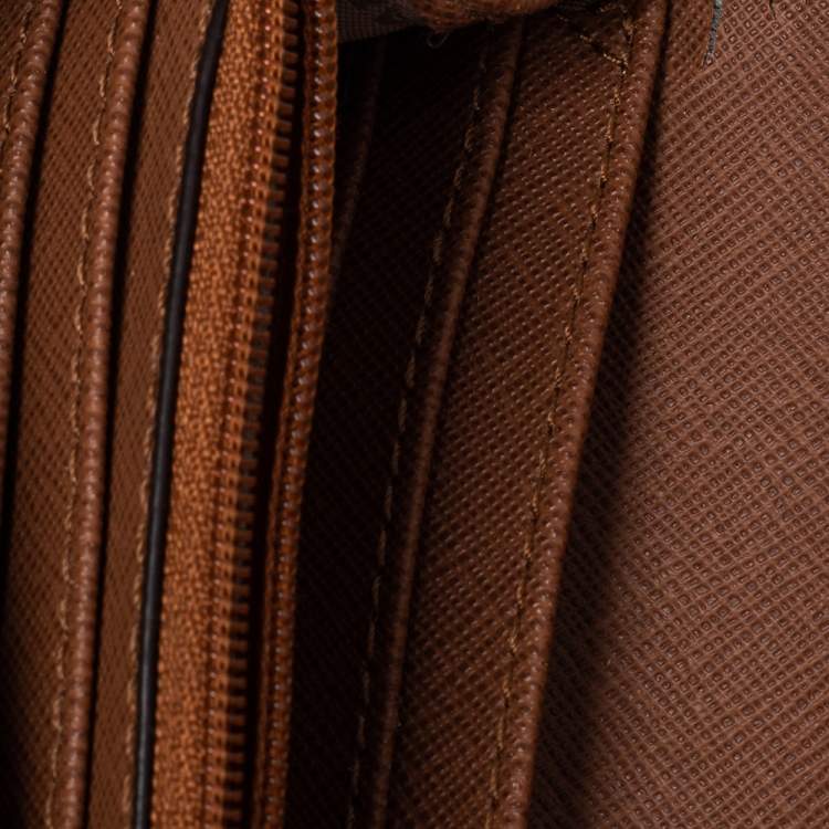 Pre Owned Michael Kors White Signature Canvas Fulton Wallet