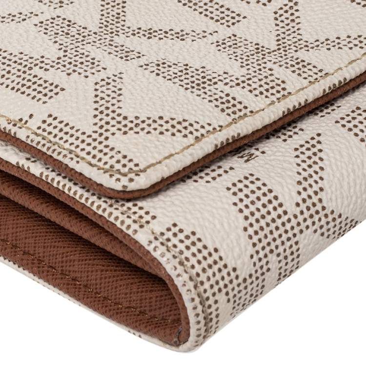 Pre Owned Michael Kors White Signature Canvas Fulton Wallet