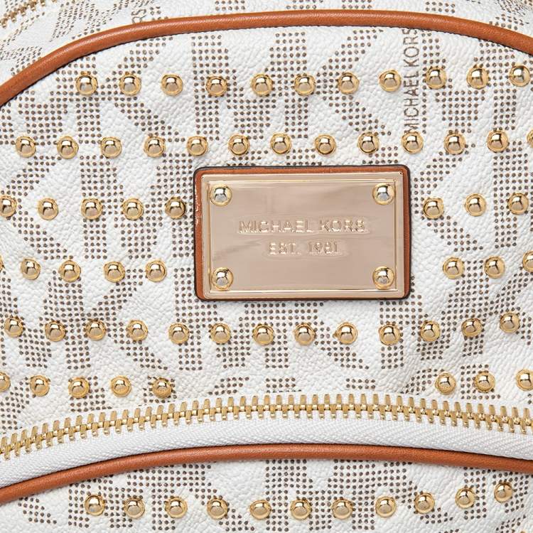 مملوكة مسبقًا Michael Kors White Signature Coated Canvas Large Studded Jet Set Backpack