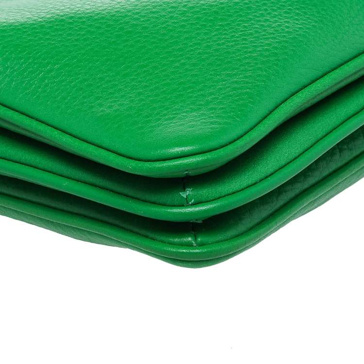 Pre Owned Michael Kors Green Leather Jet Set Crossbody Bag