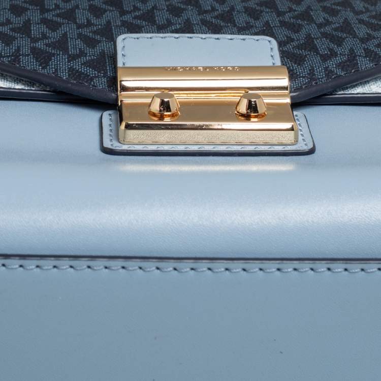 Pre Owned Michael Kors Blue/White Signature Coated Canvas and Leather Kinsley Top Handle Bag