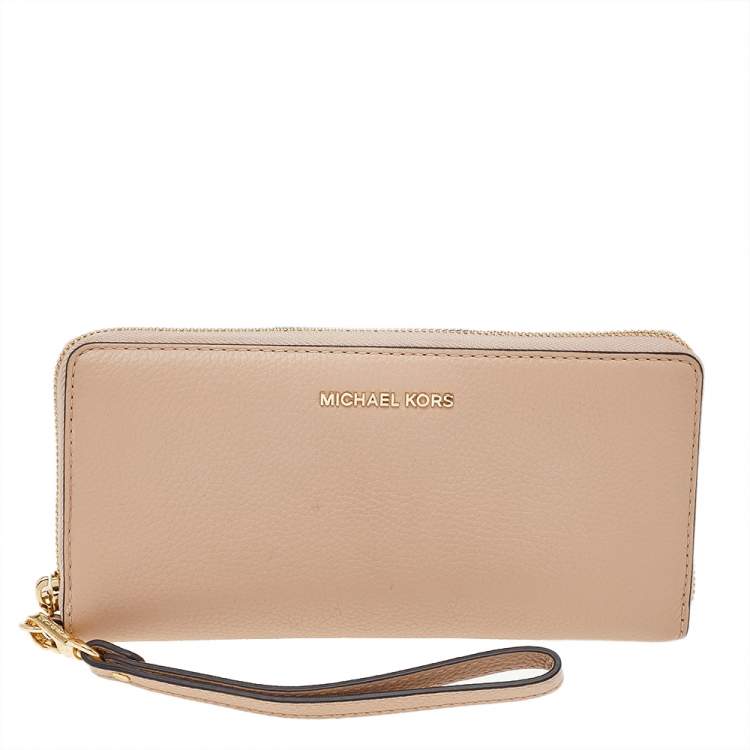 Pre Owned Michael Kors Beige Leather Zip Around Wallet