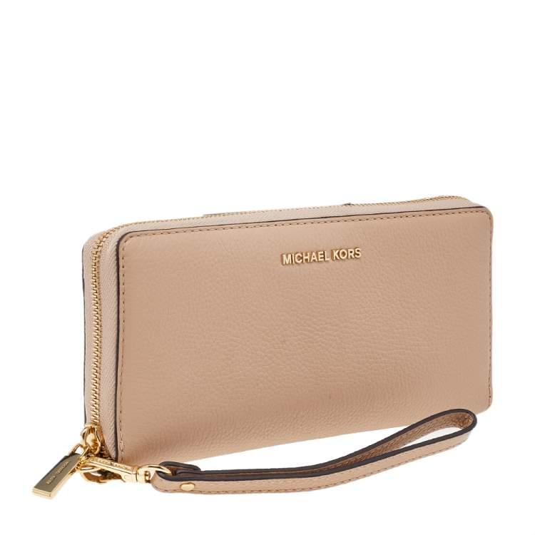 Pre Owned Michael Kors Beige Leather Zip Around Wallet