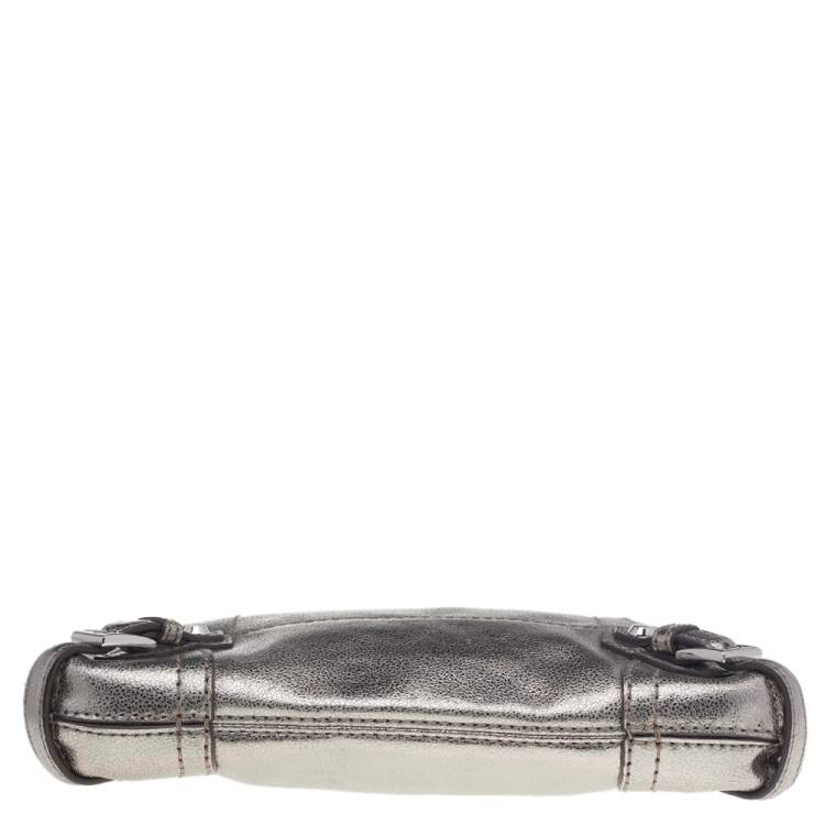 Pre Owned Michael Kors Metallic Silver Leather Fallon Wristlet Clutch