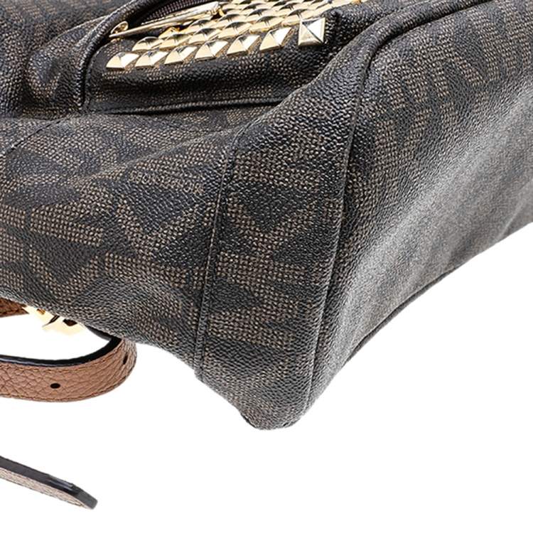 مملوكة مسبقًا MICHAEL Michael Kors Brown Signature Coated Canvas And Leather Studded Jet Set Backpack