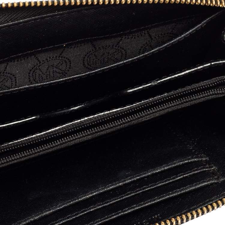 Pre Owned Michael Kors Black Leather Jet Set Zip Around Wallet