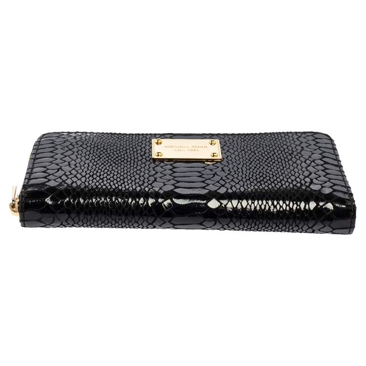 Pre Owned Michael Kors Black Glossy Python Embossed Leather Jet Set Zip Around Wallet