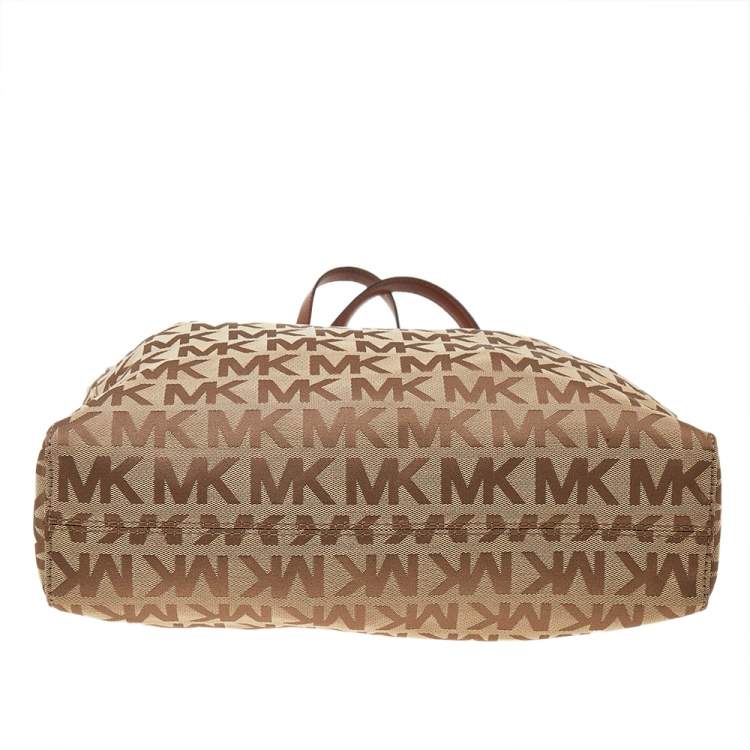 Pre Owned Michael Kors Beige/Brown Signature Canvas Tote