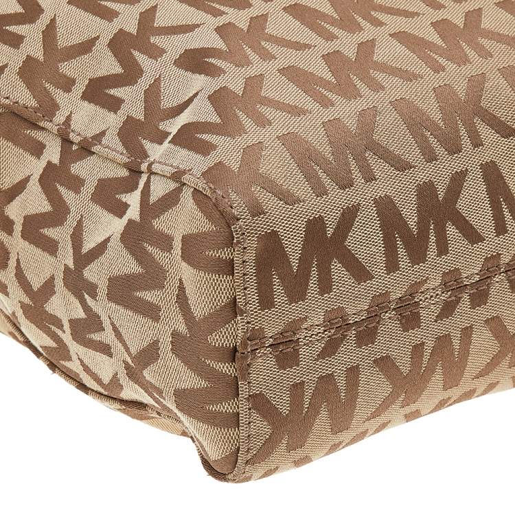 Pre Owned Michael Kors Beige/Brown Signature Canvas Tote