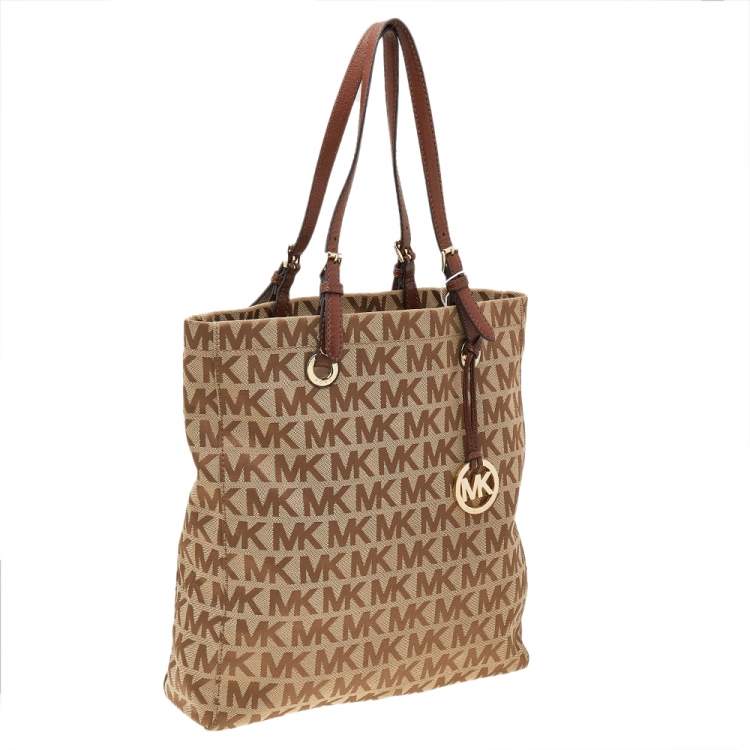 Pre Owned Michael Kors Beige/Brown Signature Canvas Tote