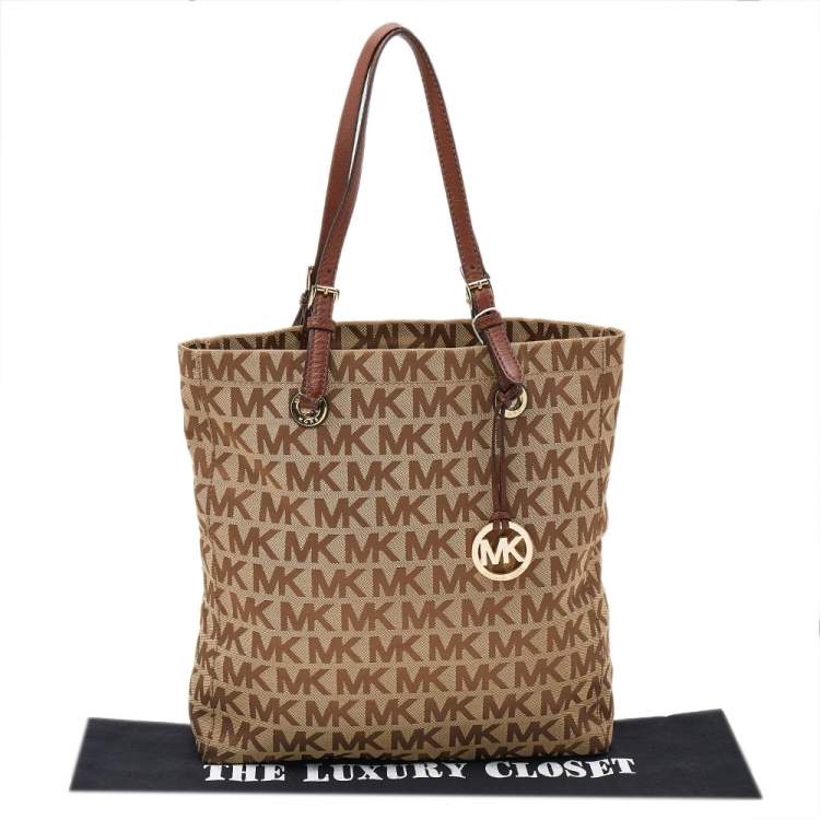 Pre Owned Michael Kors Beige/Brown Signature Canvas Tote