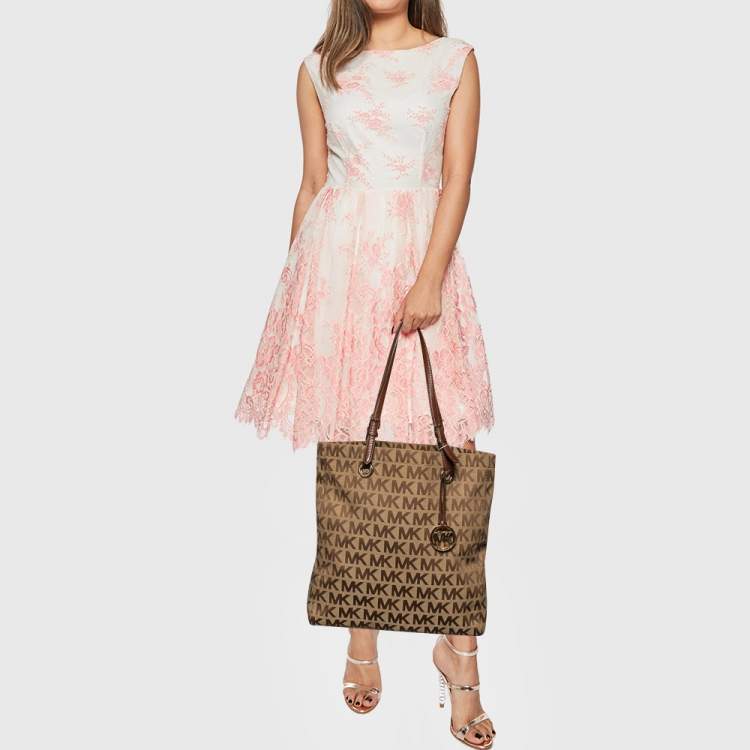 Pre Owned Michael Kors Beige/Brown Signature Canvas Tote