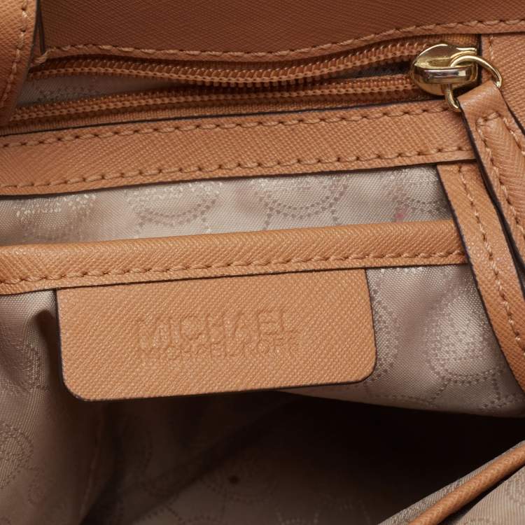 Pre Owned Michael Kors Brown Saffiano Leather Savannah Satchel