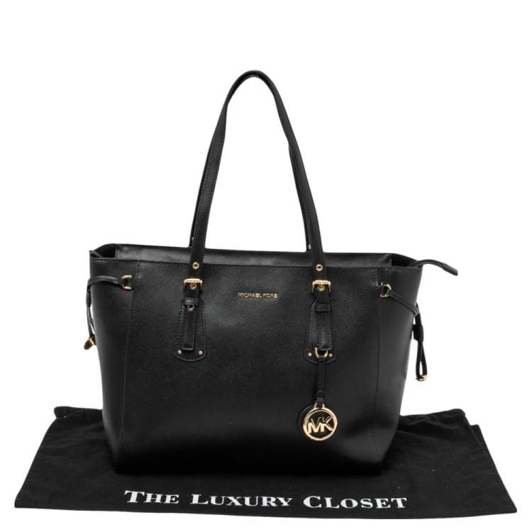 Pre Owned Michael Kors Black Leather Voyager Tote 
