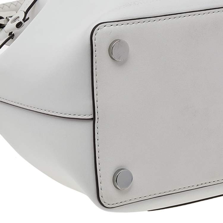 Pre Owned Michael Kors White Leather Medium Blakely Bucket Shoulder Bag