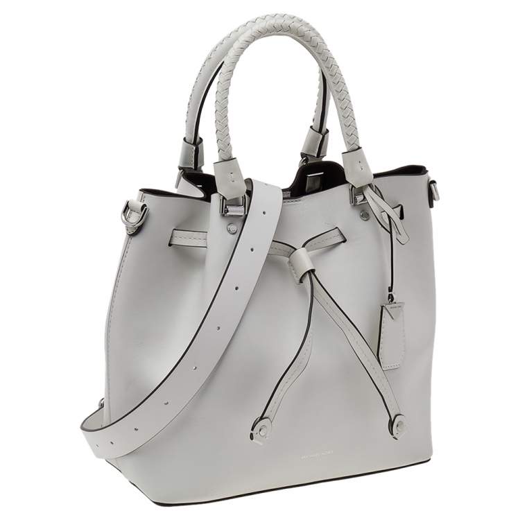 Pre Owned Michael Kors White Leather Medium Blakely Bucket Shoulder Bag