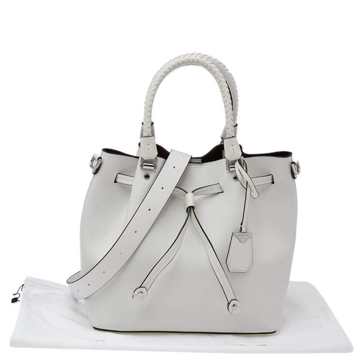 Pre Owned Michael Kors White Leather Medium Blakely Bucket Shoulder Bag