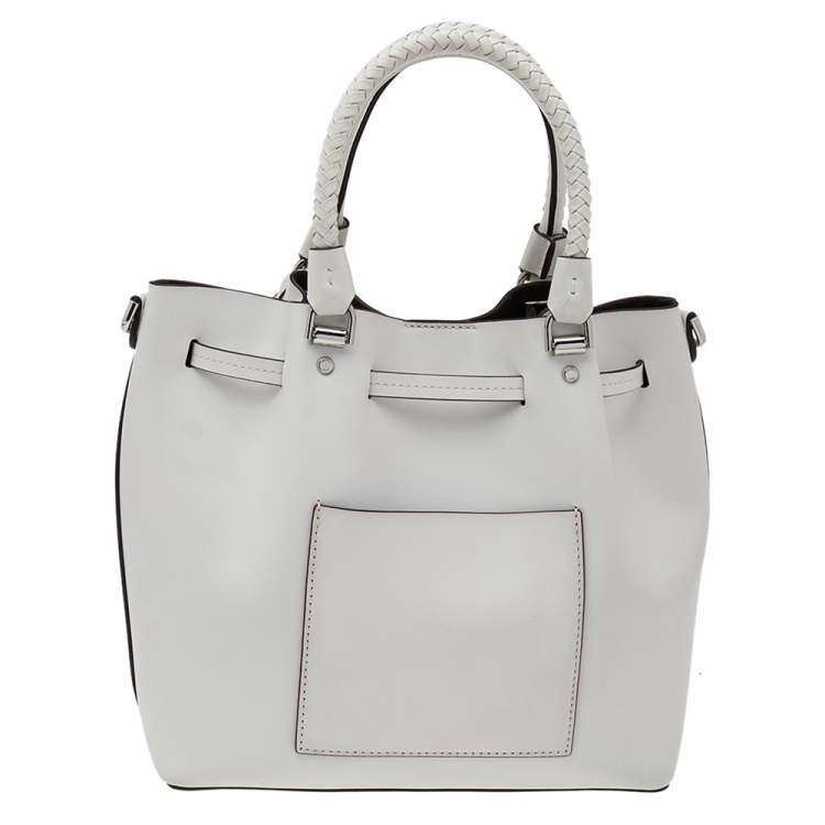 Pre Owned Michael Kors White Leather Medium Blakely Bucket Shoulder Bag