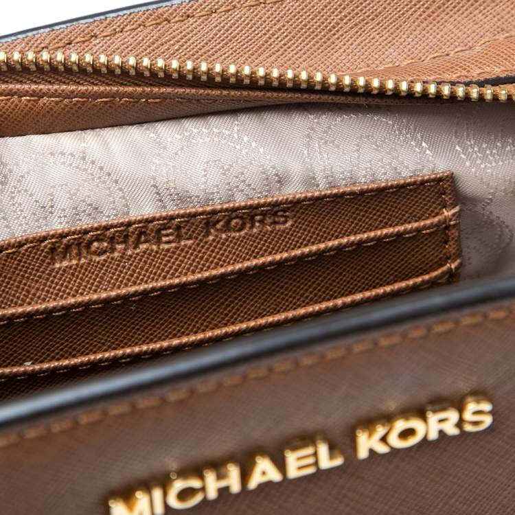 Pre Owned Michael Kors Brown Leather Mini Selma Crossbody Bag