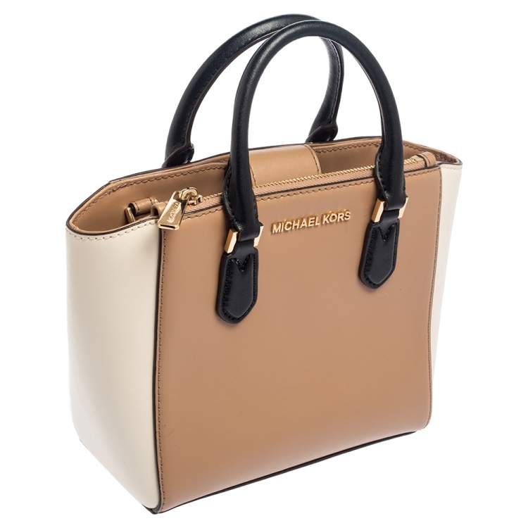 Pre Owned Michael Kors Beige/White Leather Small Carolyn Tote