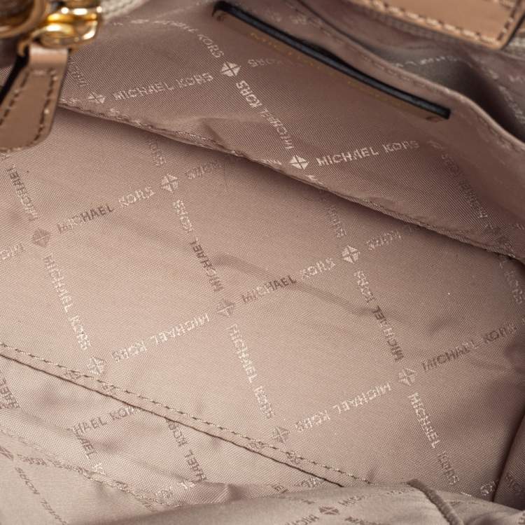 Pre Owned Michael Kors Beige/White Leather Small Carolyn Tote