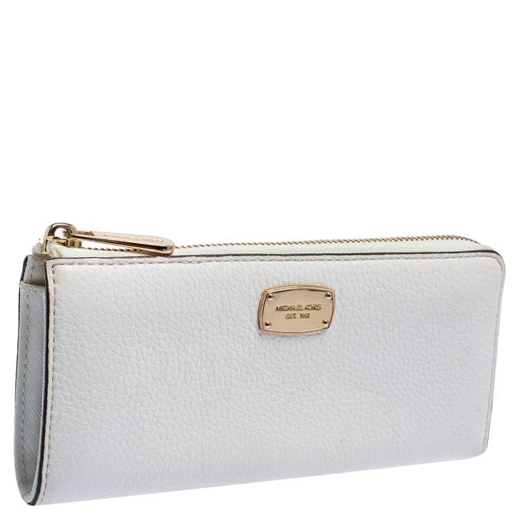 Pre Owned Michael Kors Off White Leather Zip Continental Wallet