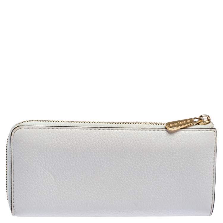 Pre Owned Michael Kors Off White Leather Zip Continental Wallet