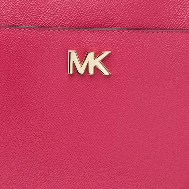 Pre Owned Michael Kors Fuchsia Leather Medium Maddie Tote