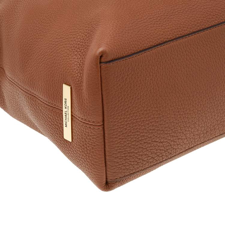 Pre Owned Michael Kors Brown Leather Skorpios Hobo