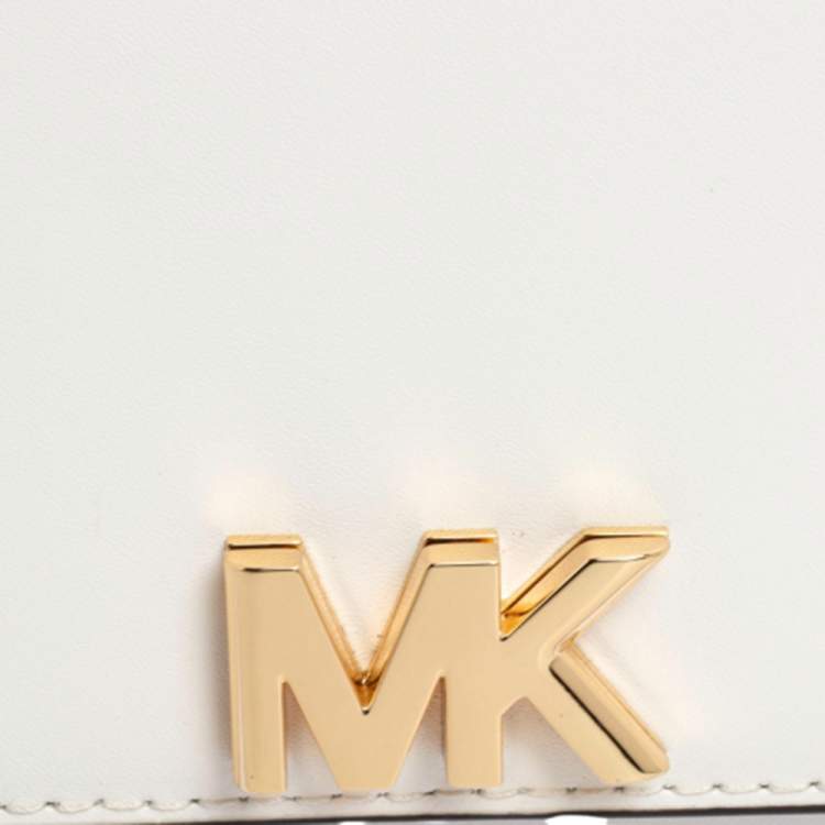 Pre Owned Michael Kors White Leather Mott Chain Clutch
