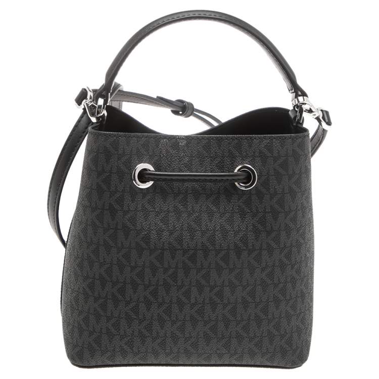Pre Owned Michael Kors Black/Grey Signature Canvas Suri Drawstring Bucket Bag