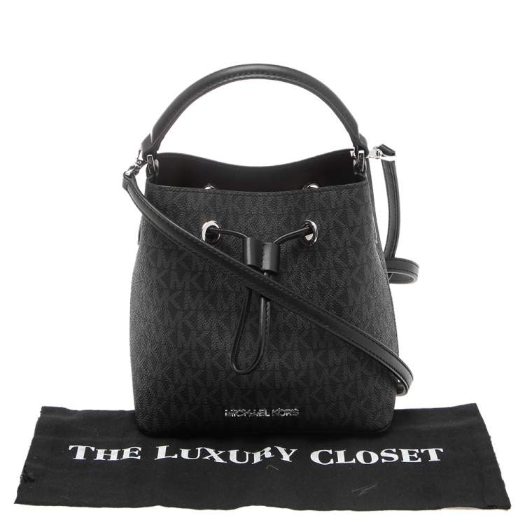 Pre Owned Michael Kors Black/Grey Signature Canvas Suri Drawstring Bucket Bag