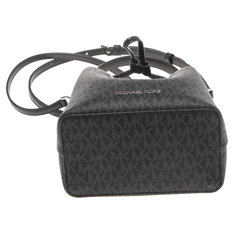 Pre Owned Michael Kors Black/Grey Signature Canvas Suri Drawstring Bucket Bag