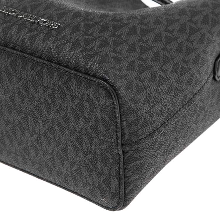 Pre Owned Michael Kors Black/Grey Signature Canvas Suri Drawstring Bucket Bag