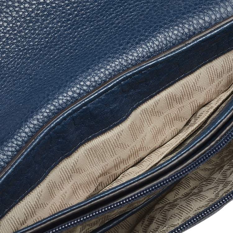 Pre Owned Michael Kors Blue Leather Jet Set Flap Crossbody Bag