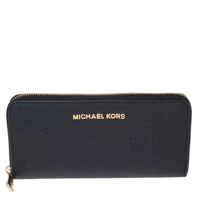 Pre Owned Michael Kors Black Leather Jet Set Zip Around Wallet