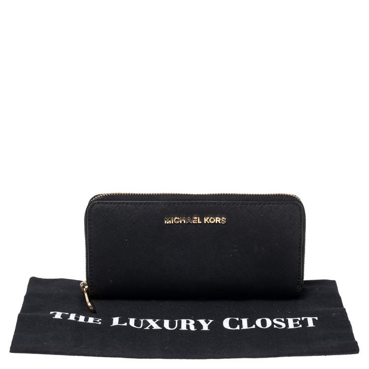 Pre Owned Michael Kors Black Leather Jet Set Zip Around Wallet