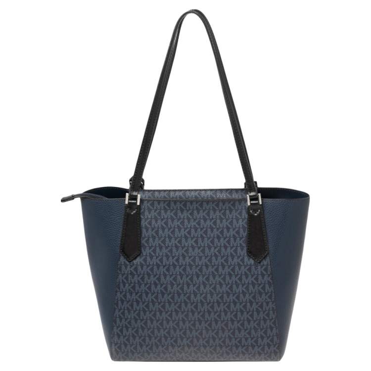 Pre Owned Michael Kors Blue Signature Canvas & Leather Kimberly Tote