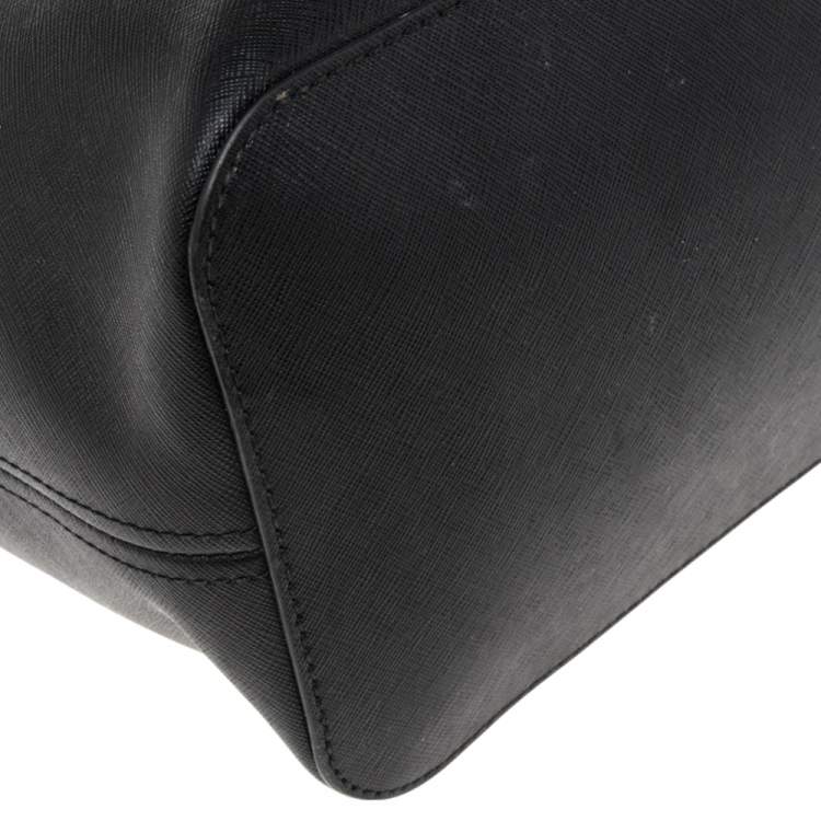 Pre Owned Michael Kors Black Saffiano Leather Jet Set Travel Tote