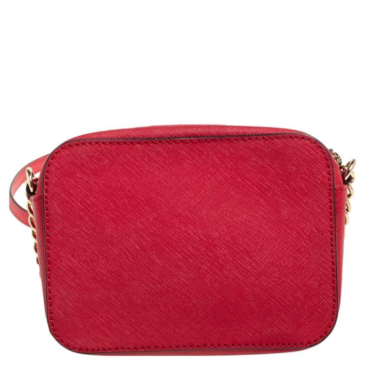 مملوكة مسبقًا MICHAEL Michael Kors Red Saffiano Leather Jet Set Camera Crossbody Bag