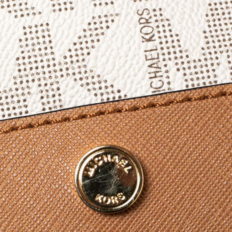 Pre Owned Michael Kors White Monogram Coated Canvas Medium Greenwich Bucket Bag