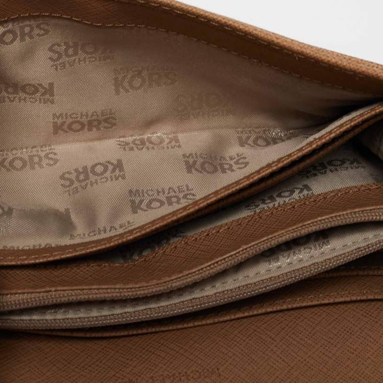 Pre Owned Michael Kors Beige Saffiano Leather Wallet