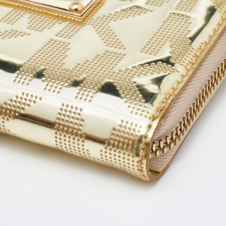 Pre Owned Michael Kors Gold Patent Leather Zip Around Wallet