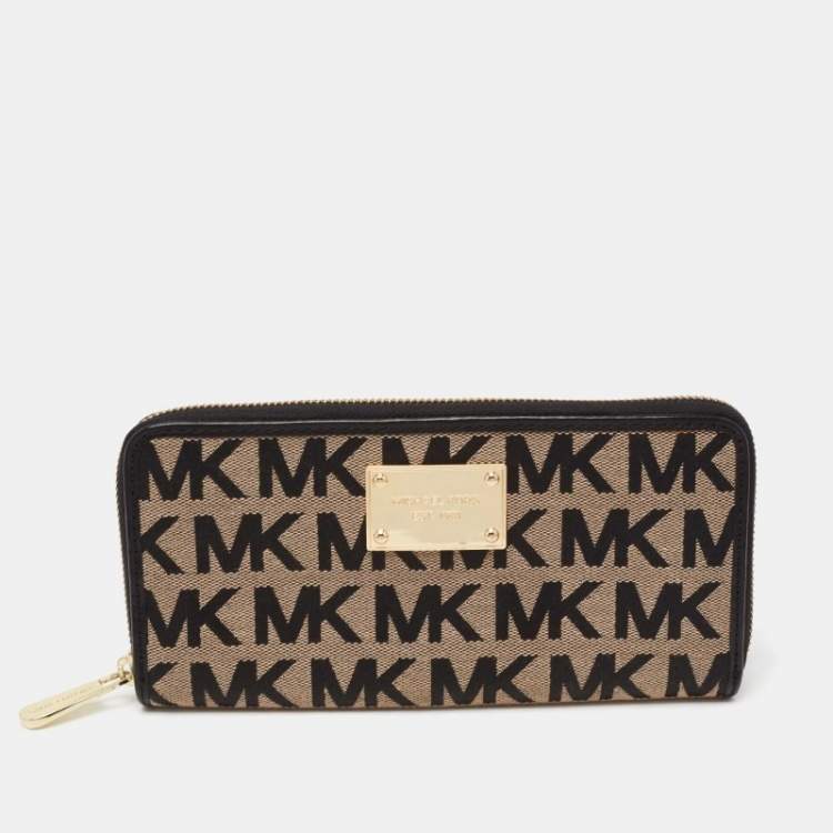 Pre Owned Michael Kors Beige/Black Signature Canvas and Leather Trim Zip Around Wallet