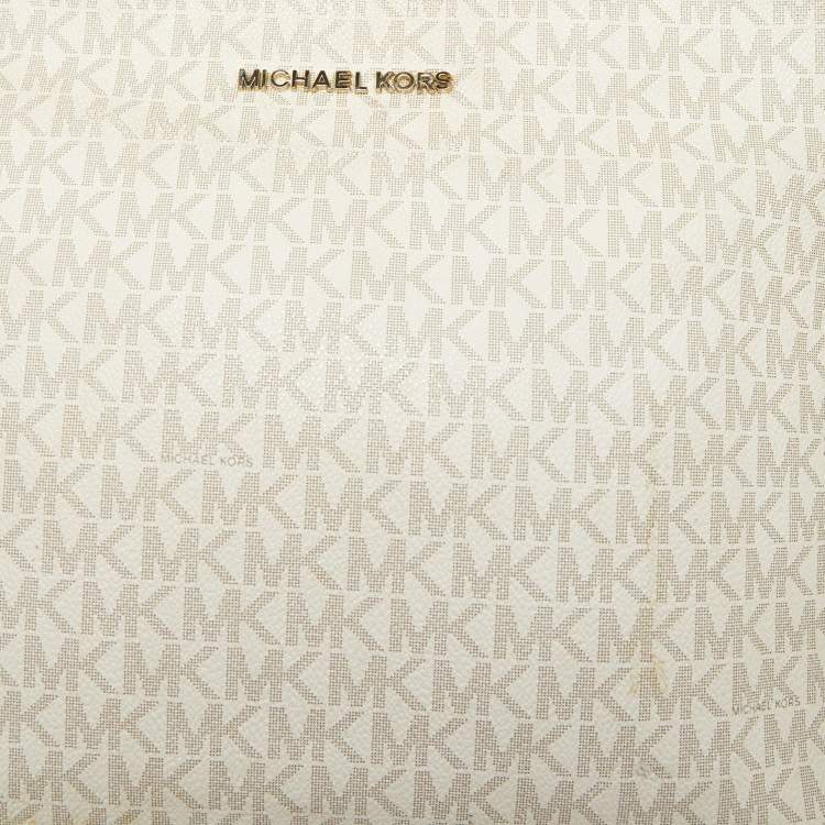 Pre Owned Michael Kors White Signature Coated Canvas Jet Set Messenger Bag