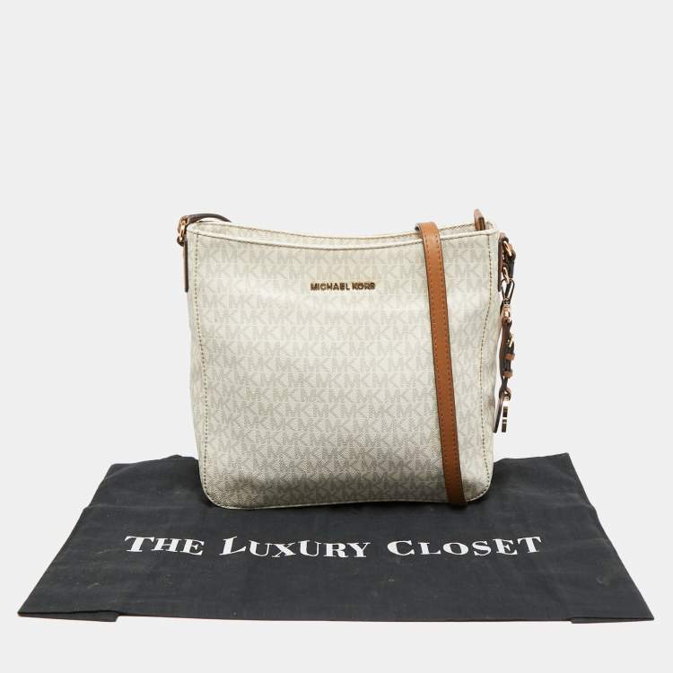 Pre Owned Michael Kors White Signature Coated Canvas Jet Set Messenger Bag